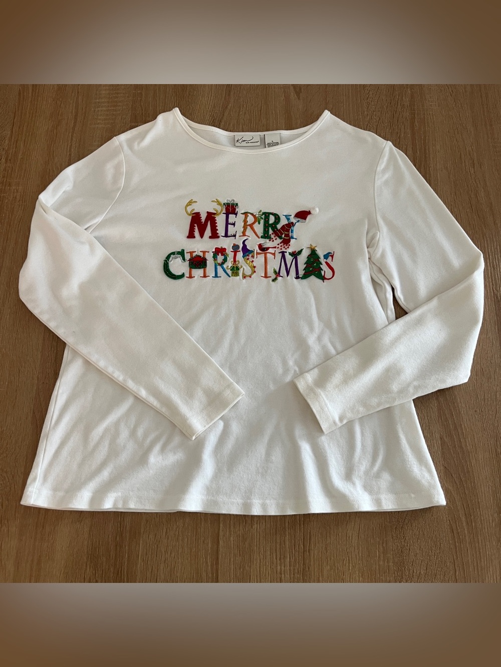Kim Rogers White Long-Sleeve 'Merry Christmas' Appliqué Tee